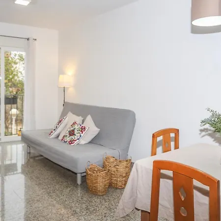 Apartamento Hermoso Piso A Pocos Metros De La Playa!